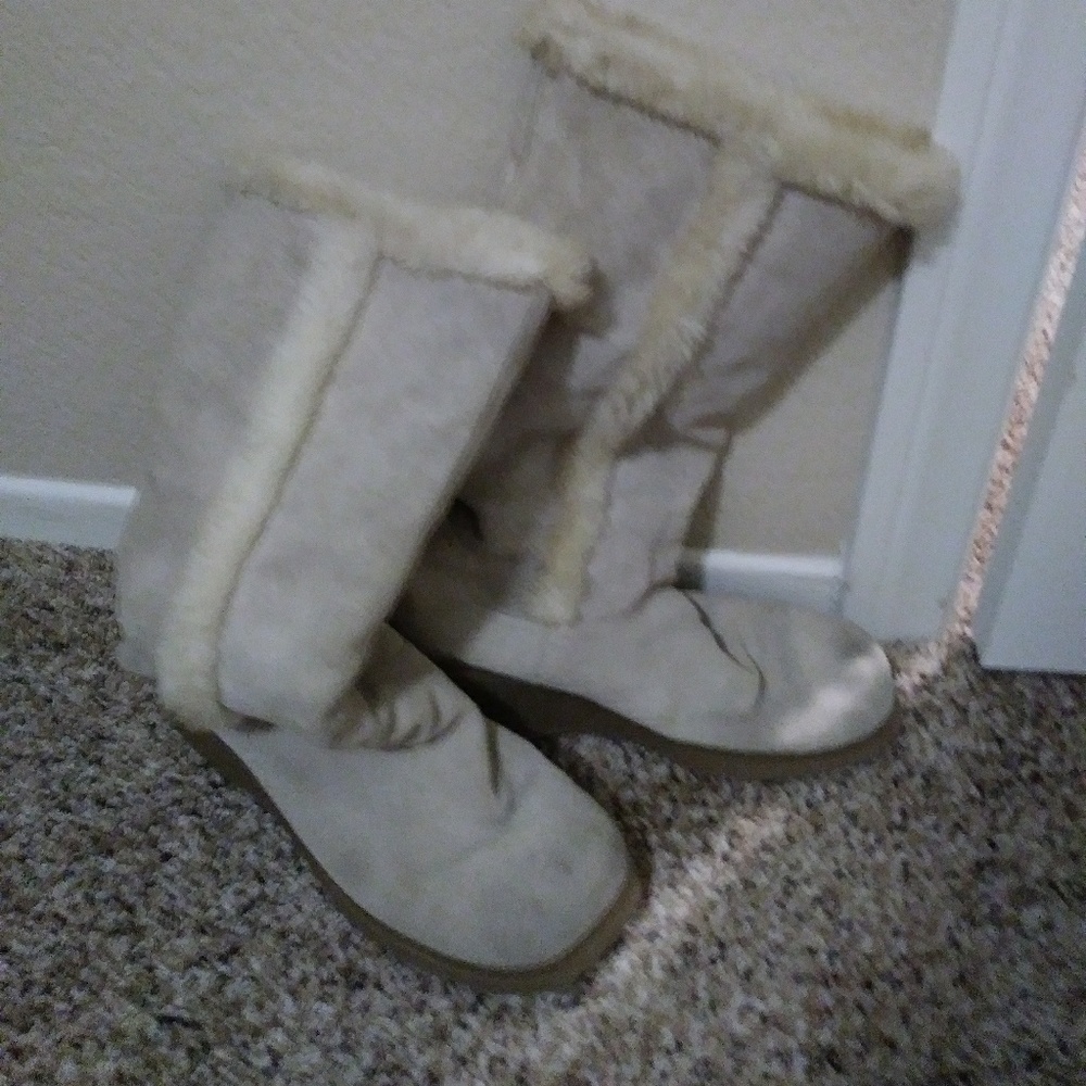 White Suede Snow Boots